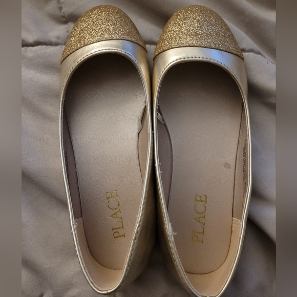 PLACE Gold Glitter Ballet Flats - Picture 1 of 5